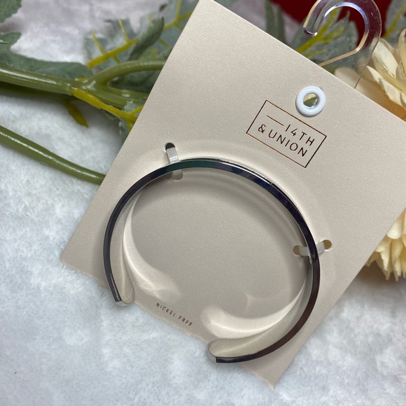 NORDSTROM CUFF BANGLE - Picture 1 of 3